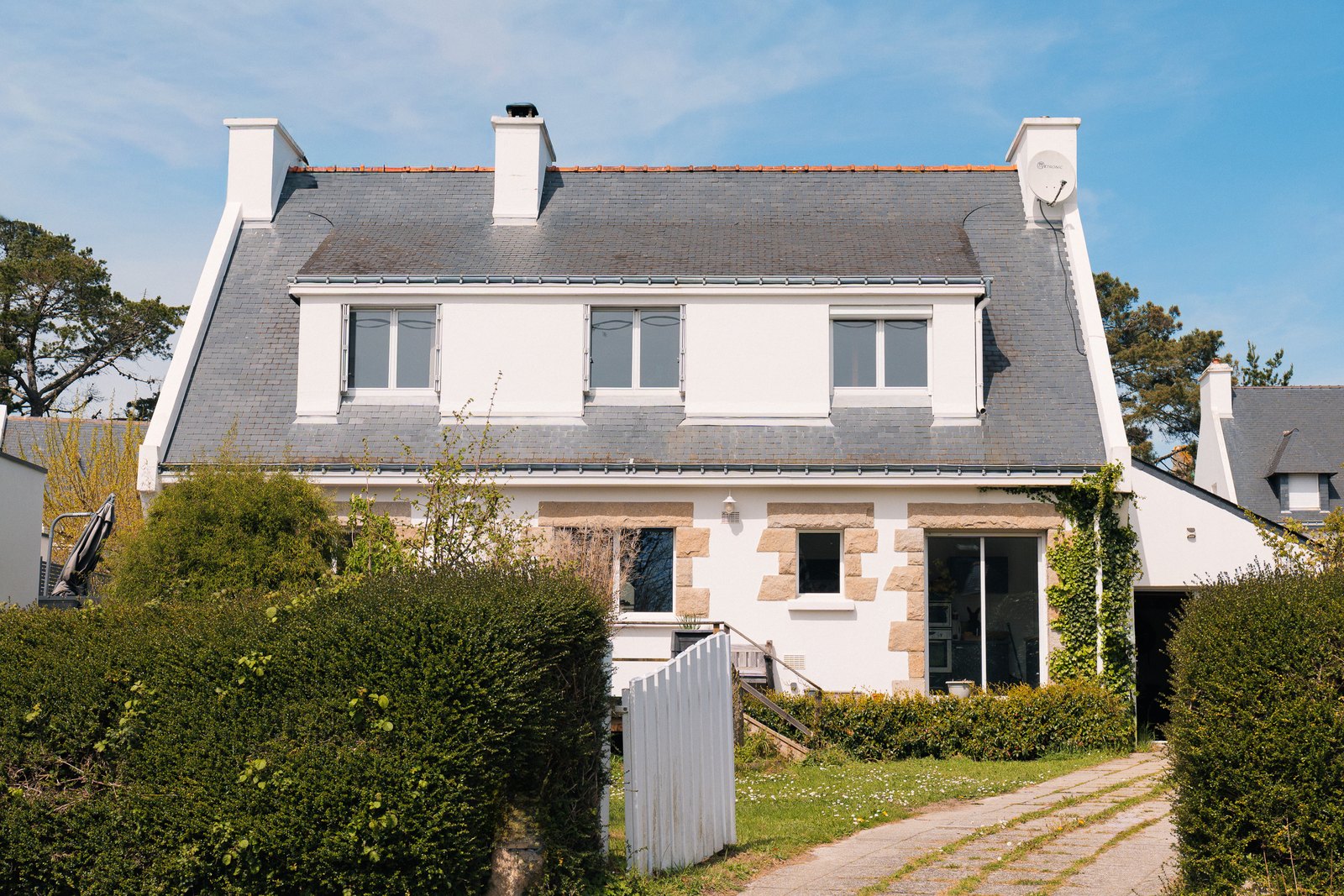 La façade sur rue
